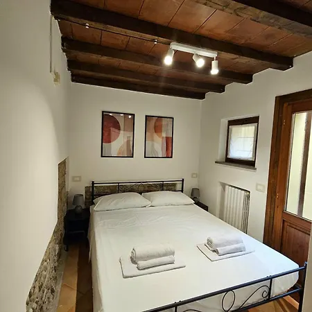 Lägenhet La Casina Di Parma
